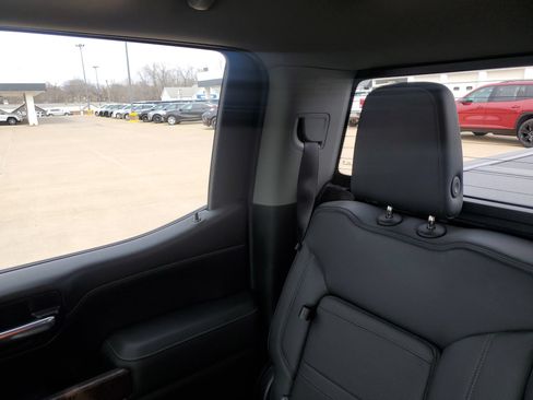 Used 2022 GMC Sierra 1500 Denali w/ Denali Premium Package AWD/4WD image 13
