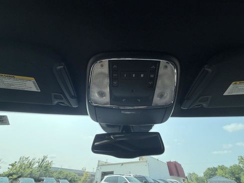 Used 2014 Chrysler 300 S AWD/4WD image 22