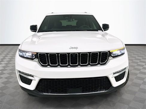 New 2025 Jeep Grand Cherokee Limited w/ Luxury Tech Group II image 2