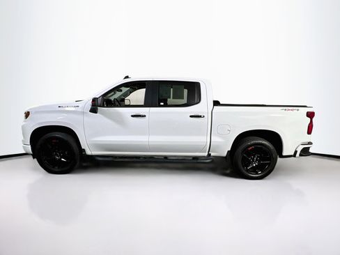 Used 2023 Chevrolet Silverado 1500 RST w/ Redline Edition AWD/4WD image 8
