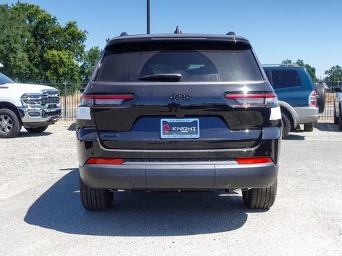 New 2026 Jeep Grand Cherokee L Limited AWD/4WD image 7
