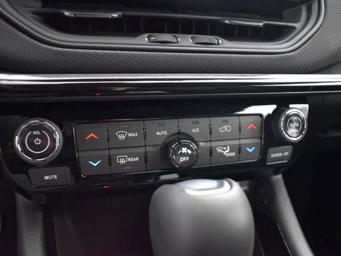 New 2026 Jeep Compass Latitude w/ Sun and Sound Group image 26