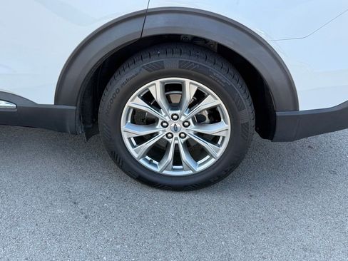 Used 2021 Ford Explorer Limited w/ Equipment Group 301A RWD image 22