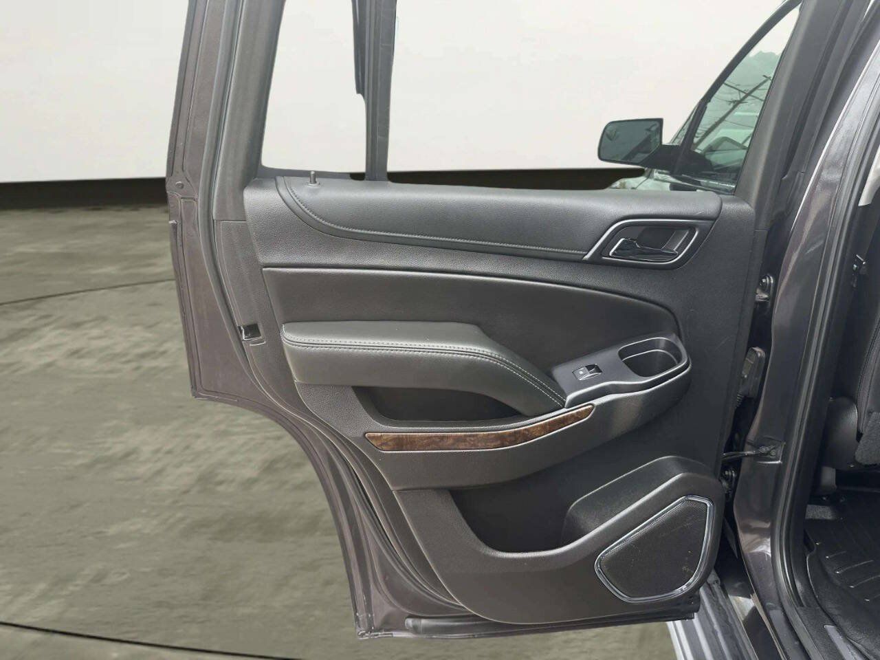 Used 2018 Chevrolet Tahoe LT AWD/4WD image 13