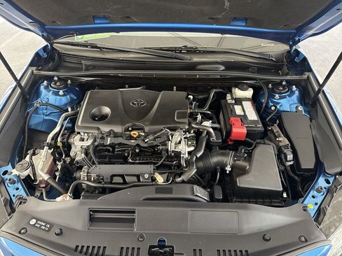 Used 2020 Toyota Camry XSE image 28
