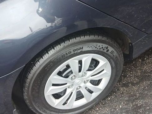 Used 2012 Hyundai Sonata GLS image 12