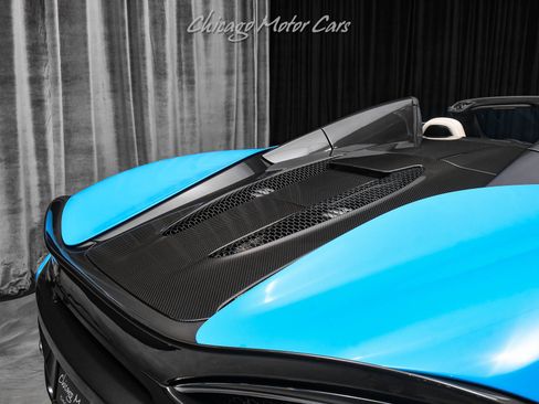 Used 2018 McLaren 570S Spider RWD image 40