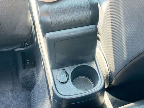 Used 2019 Volkswagen Beetle 2.0T SE image 26