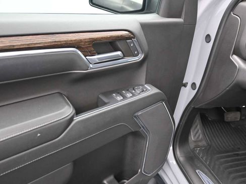 Used 2024 GMC Sierra 1500 Elevation AWD/4WD image 13
