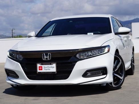 Used 2020 Honda Accord Sport image 3