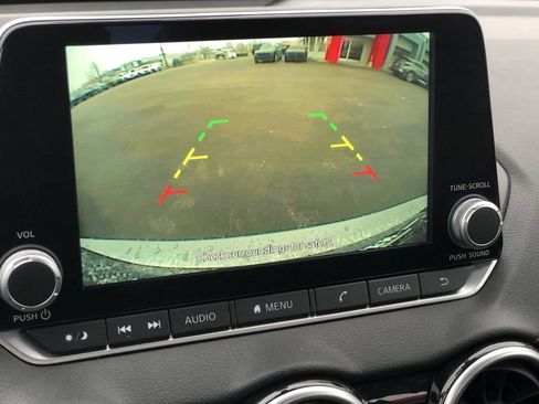 Used 2025 Nissan Sentra SR FWD image 19