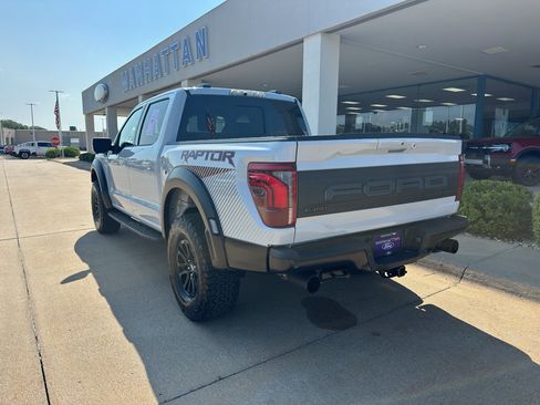 Used 2025 Ford F150 Raptor AWD/4WD image 9