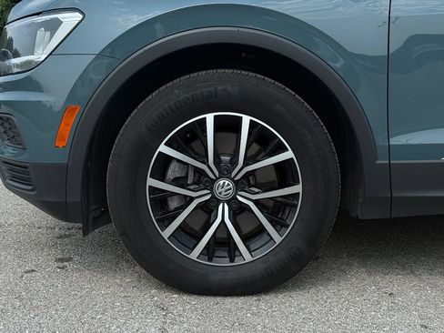 Used 2021 Volkswagen Tiguan SE AWD/4WD image 5