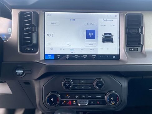 Used 2025 Ford Bronco Outer Banks image 16