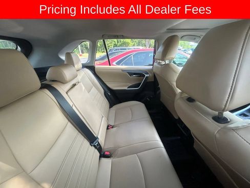 Used 2024 Toyota RAV4 XLE Premium FWD image 5