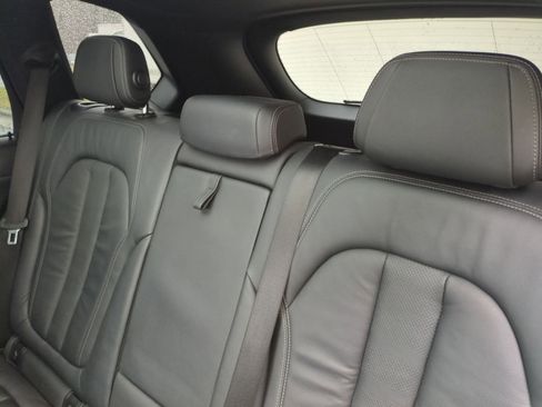 Used 2019 BMW X5 xDrive40i w/ M Sport Package image 30