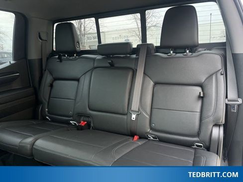 Used 2022 GMC Sierra 1500 SLT w/ SLT Convenience Package image 14