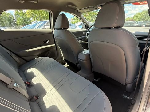 Used 2021 Hyundai Elantra SEL w/ Convenience Package FWD image 11