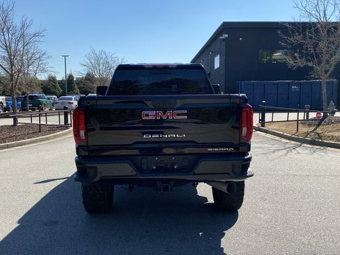 Used 2022 GMC Sierra 2500 Denali w/ Denali Ultimate Package image 15