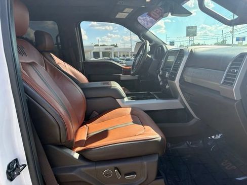 Used 2019 Ford F250 King Ranch w/ King Ranch Ultimate Package AWD/4WD image 6