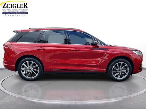 Used 2024 Lincoln Corsair Grand Touring w/ Equipment Group 301A AWD/4WD image 4