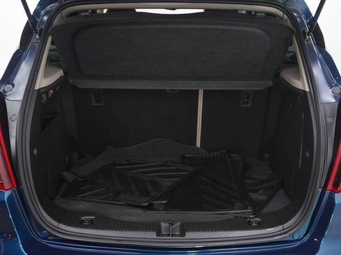 Used 2019 Buick Encore Essence w/ Experience Buick Package image 9