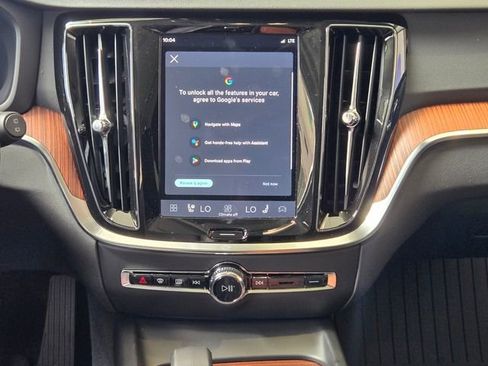 New 2026 Volvo V60 B5 Cross Country Plus w/ Protection Package Premier AWD/4WD image 18