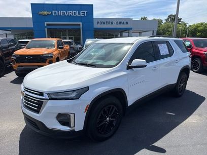 Used 2023 Chevrolet Traverse LT