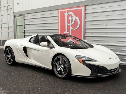 Used 2015 McLaren 650S Spider image 38