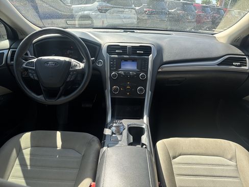 Used 2020 Ford Fusion S FWD image 10