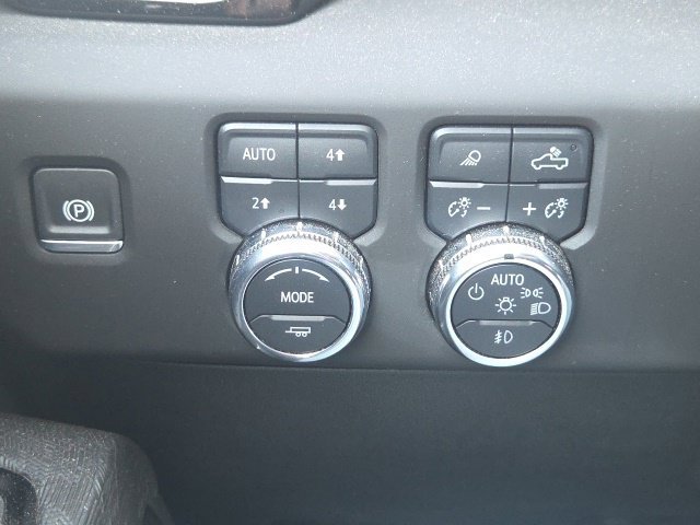 Used 2025 GMC Sierra 2500 AT4X AWD/4WD image 25