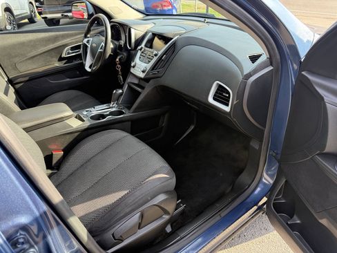 Used 2017 Chevrolet Equinox LT w/ Convenience Package FWD image 13