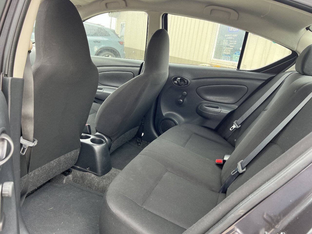 Used 2015 Nissan Versa S Plus FWD image 14