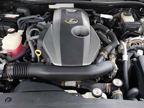 Used 2016 Lexus IS 200t image 39