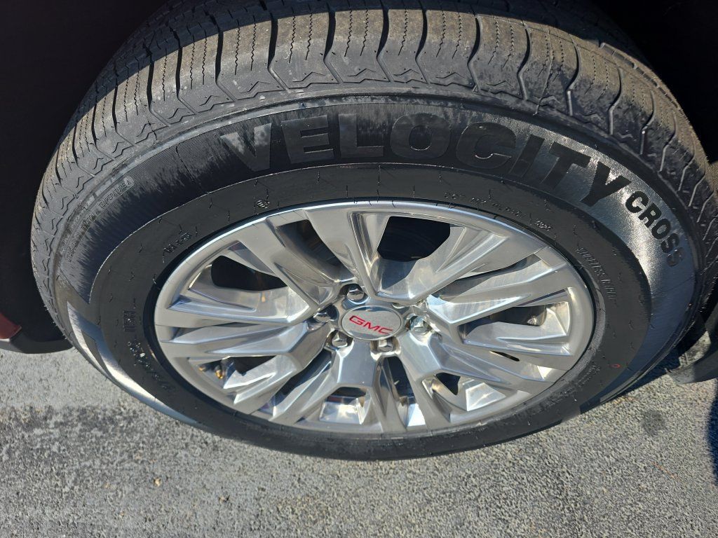 Used 2022 GMC Sierra 1500 Denali w/ Technology Package AWD/4WD image 10