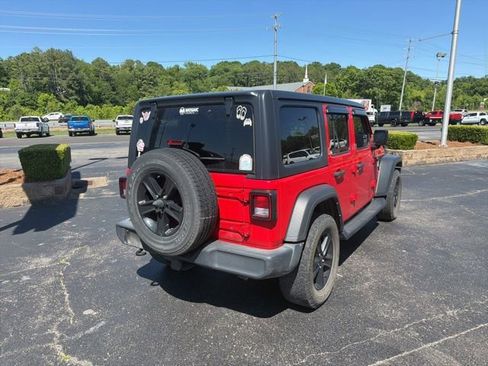 Used 2021 Jeep Wrangler Unlimited Sport AWD/4WD image 9