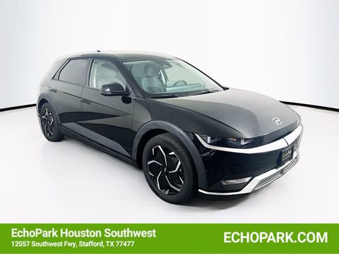 Used 2024 Hyundai Ioniq 5 SEL image 1