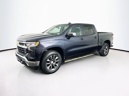 Used 2023 Chevrolet Silverado 1500 LT image 3