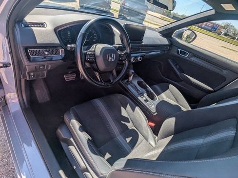 Used 2022 Honda Civic Sport image 4