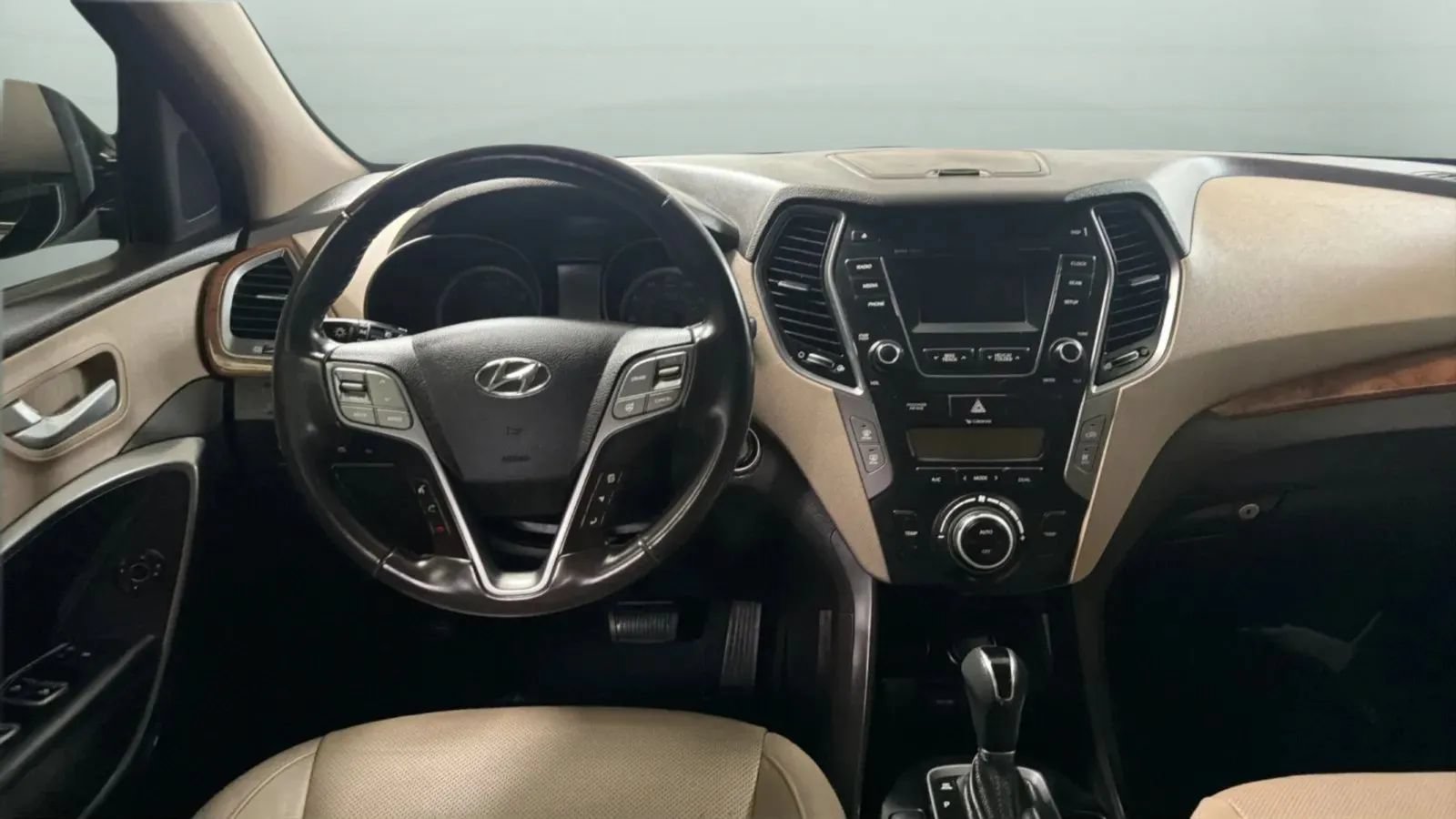 Used 2016 Hyundai Santa Fe Limited AWD/4WD image 10