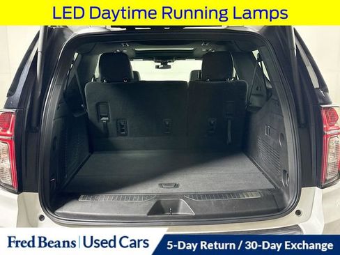 Used 2022 Chevrolet Suburban Z71 image 35