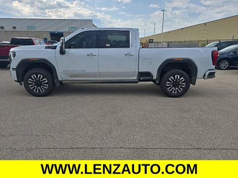 Used 2026 GMC Sierra 2500 Denali Ultimate w/ LPO, GMC Protection Package AWD/4WD image 3