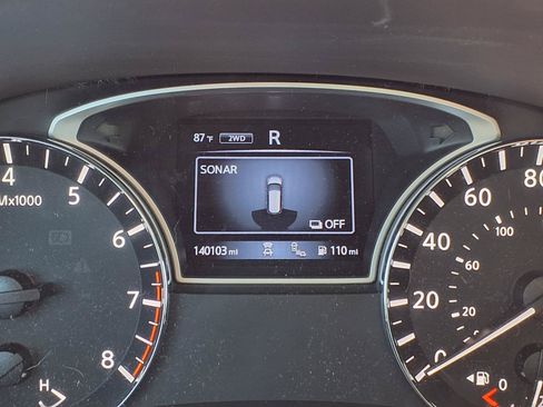 Used 2019 Nissan Pathfinder SL AWD/4WD image 17