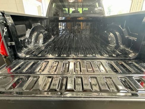 Used 2025 RAM 1500 Big Horn AWD/4WD image 25