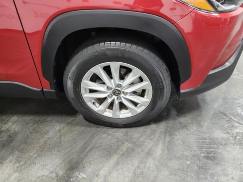 Used 2022 Toyota Corolla Cross LE FWD image 8
