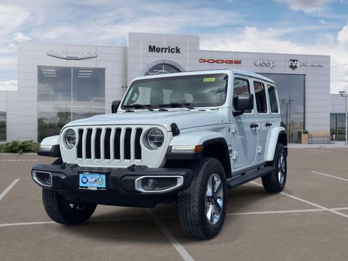 Used 2020 Jeep Wrangler Unlimited Sahara AWD/4WD image 4