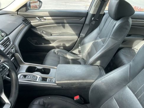 Used 2018 Honda Accord EX-L image 11