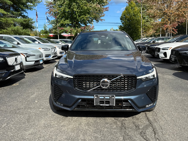 Certified 2024 Volvo XC60 B5 Plus w/ Climate Package AWD/4WD image 6