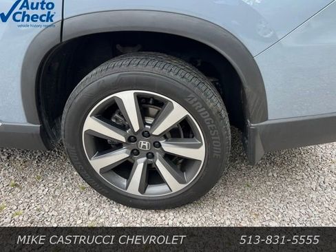 Used 2023 Honda Pilot Touring image 5