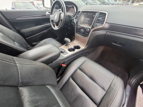 Used 2015 Jeep Grand Cherokee Limited image 19